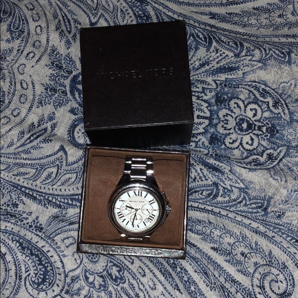 Michael kors silver watch